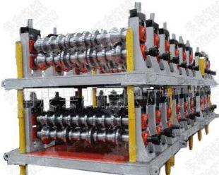 彩鋼壓瓦機(jī)與雙層壓瓦機(jī) 現(xiàn)代建筑機(jī)械的核心設(shè)備